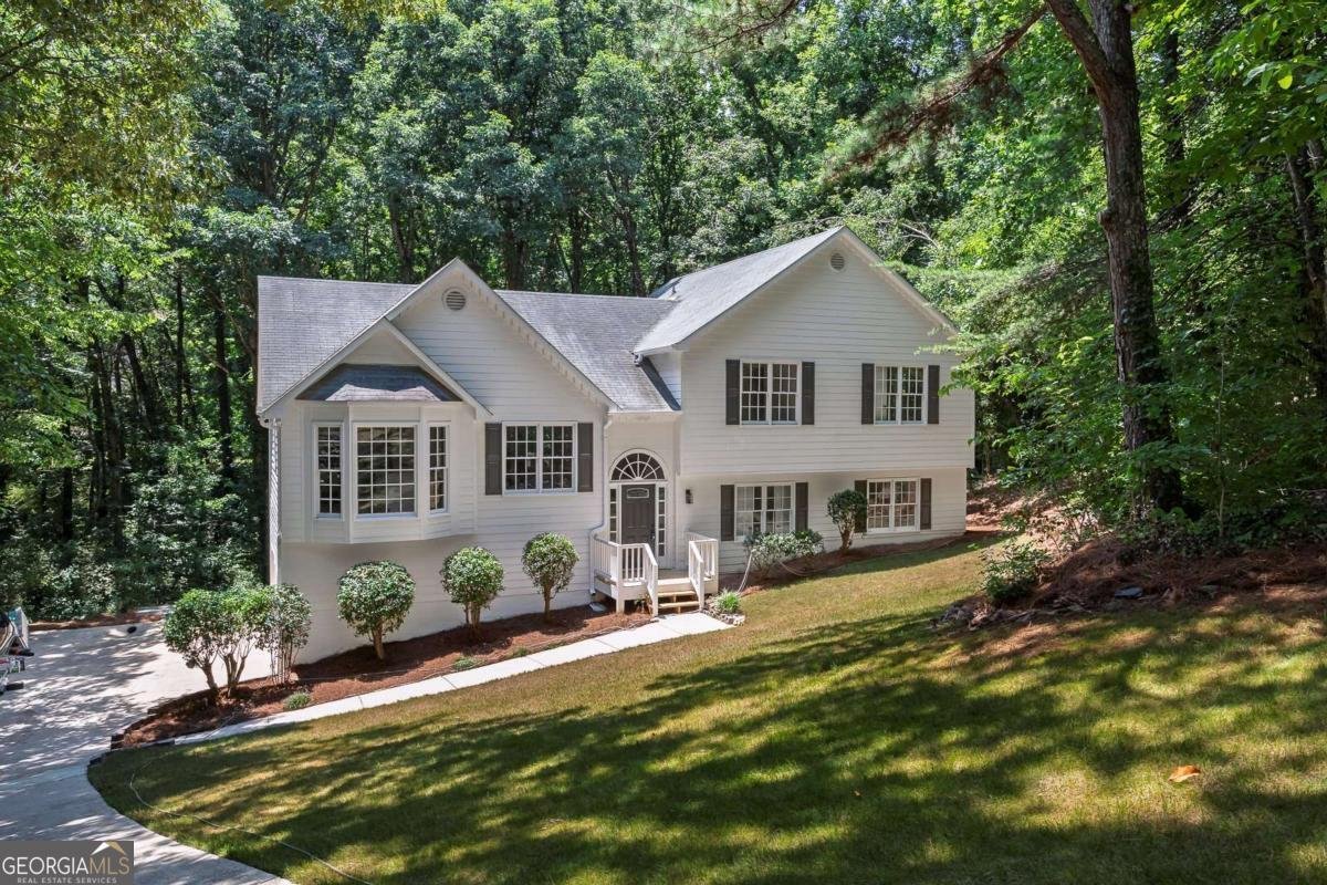 132 Springwater Trace Woodstock - main photo