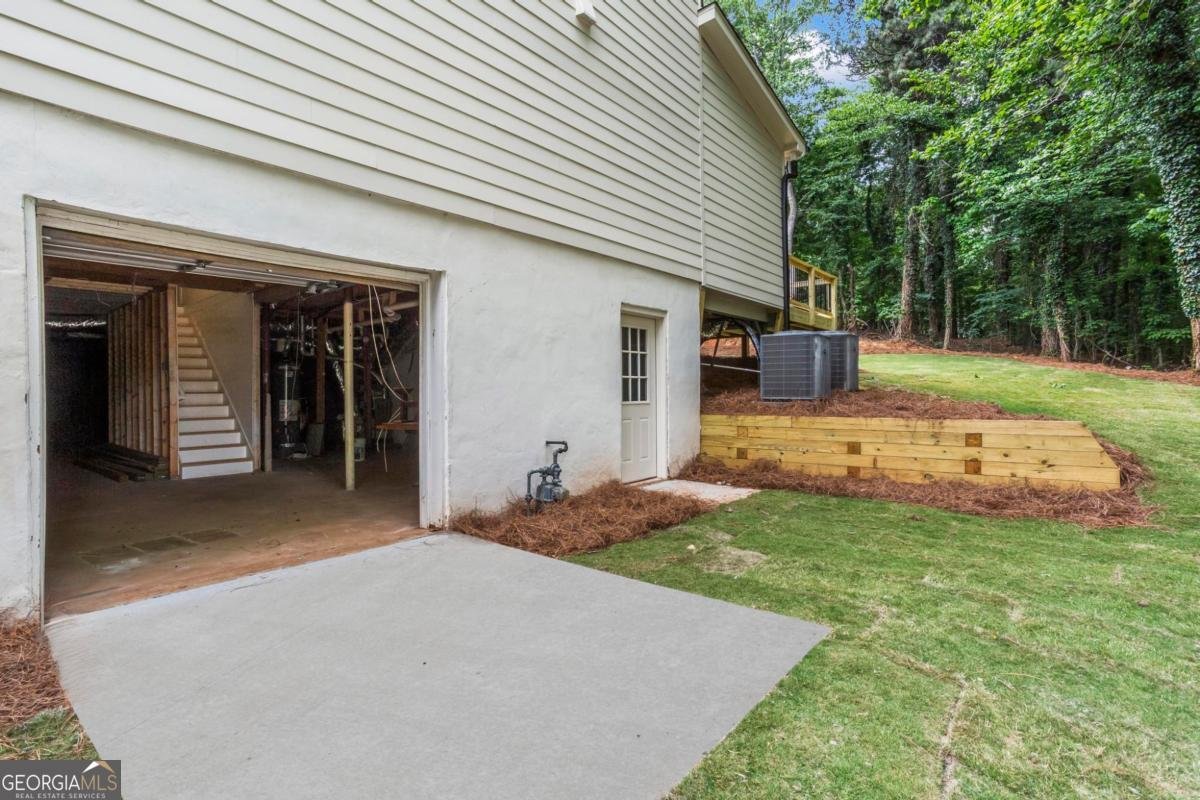 300 Nottingham Drive Woodstock - Photo 41