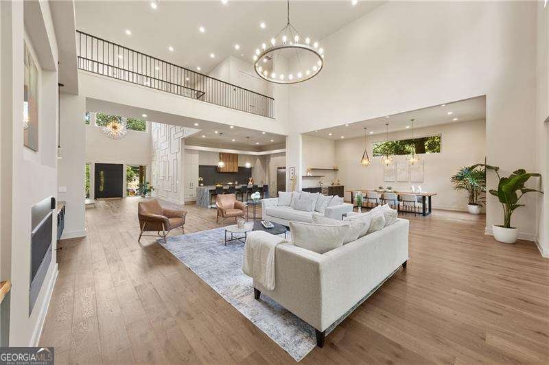 680 Carriage Drive Sandy Springs - Photo 14