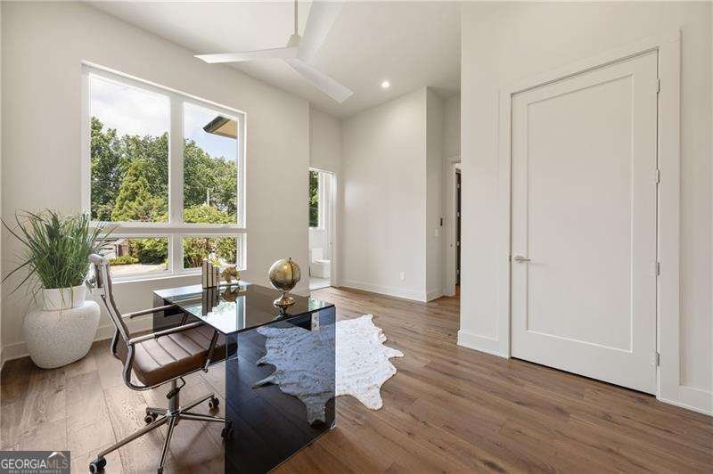 680 Carriage Drive Sandy Springs - Photo 35