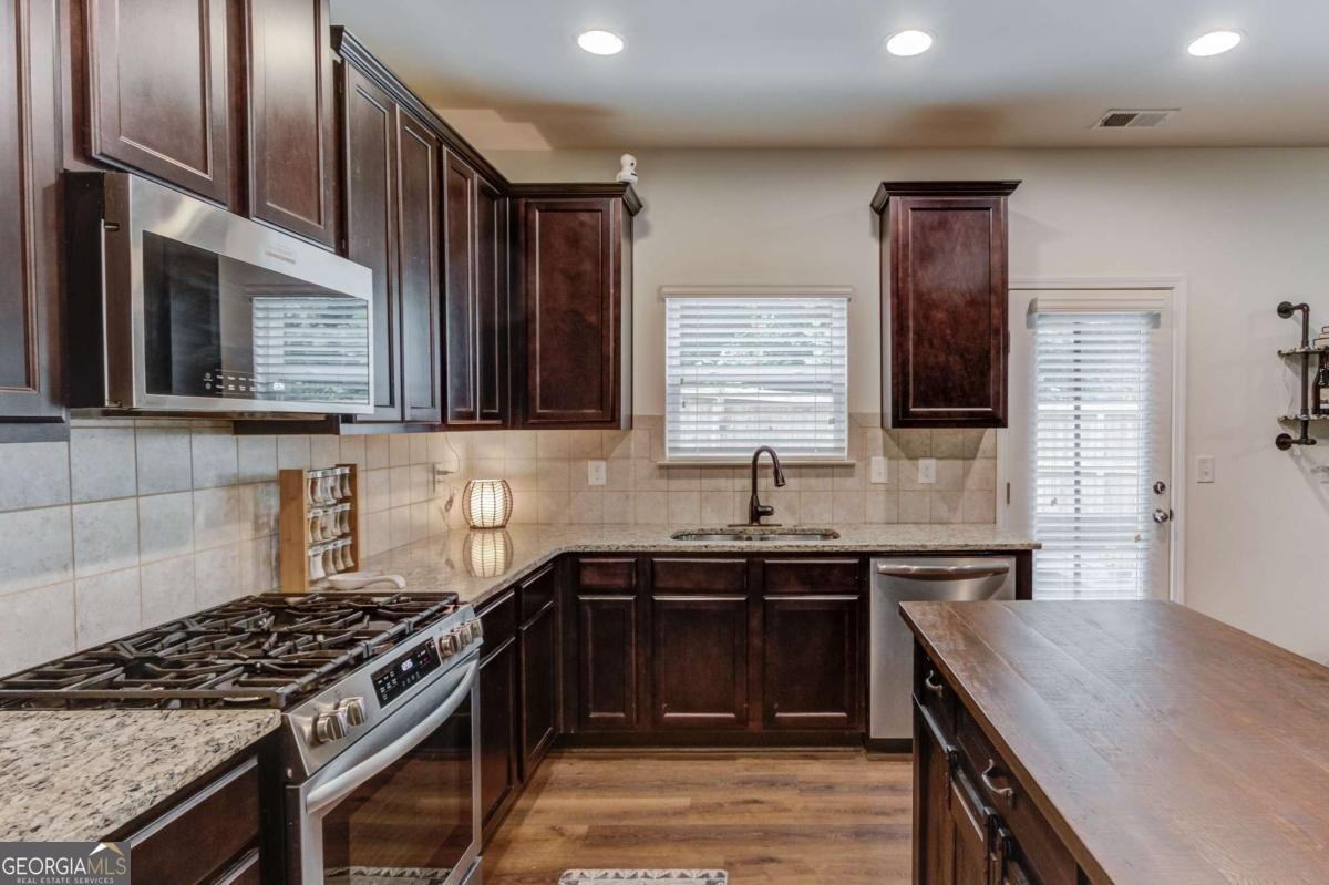 3425 Hope Road Gainesville - Photo 10