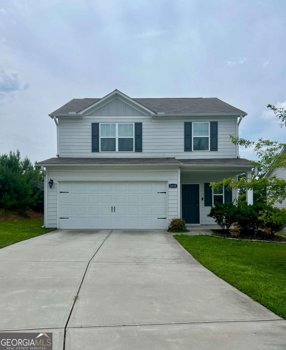 3819 Saddle Hill Way Douglasville - main photo