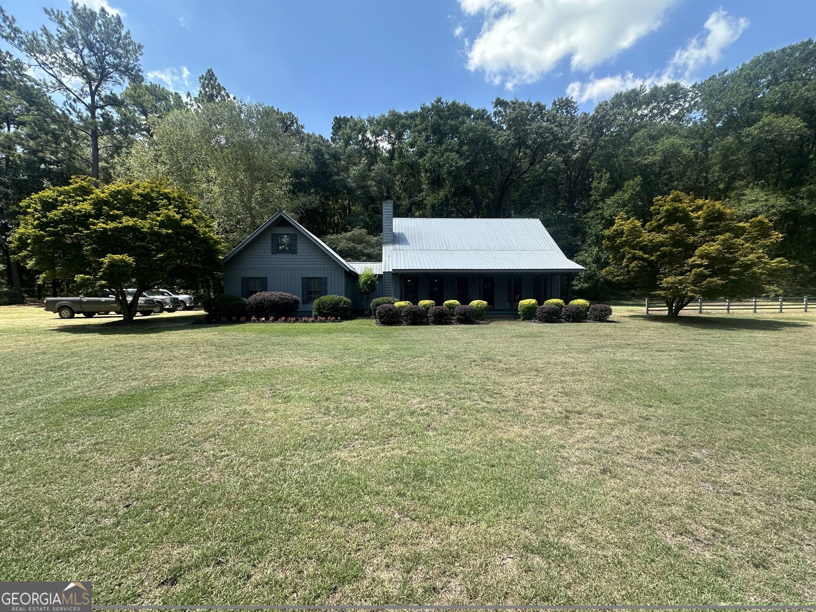 3852 Poor Robin Road Sylvania - main photo