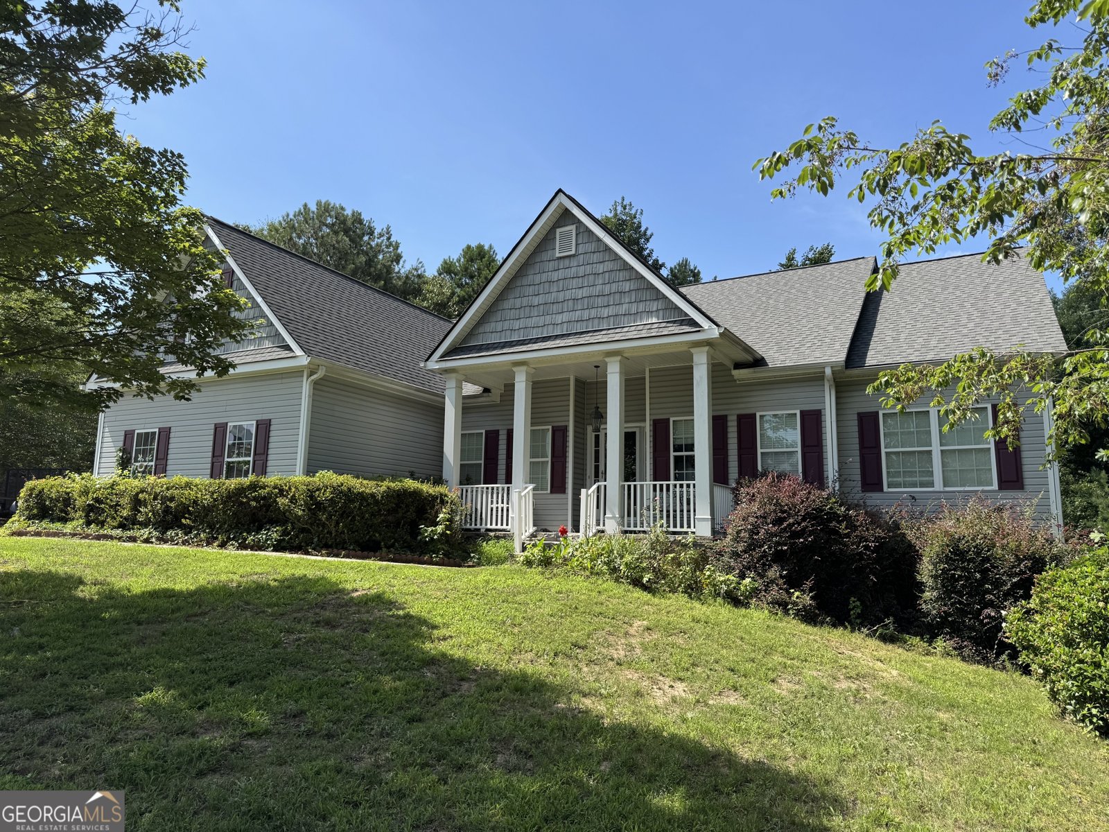 1172 Mason Lee Place Loganville - main photo