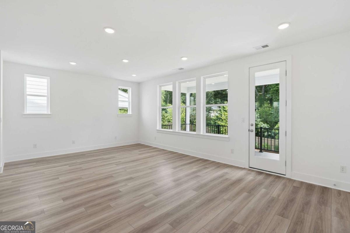 736 Auguste Avenue Scottdale - Photo 9