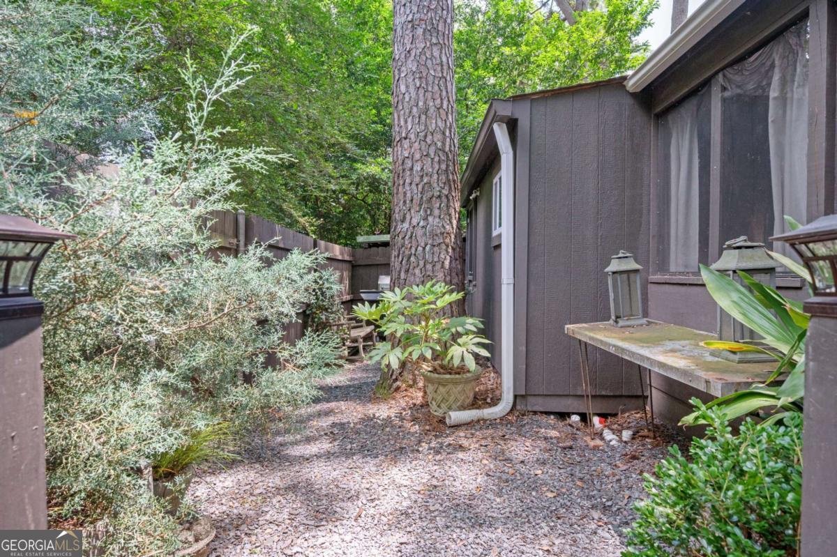 1657 Laurel Avenue Atlanta - Photo 35