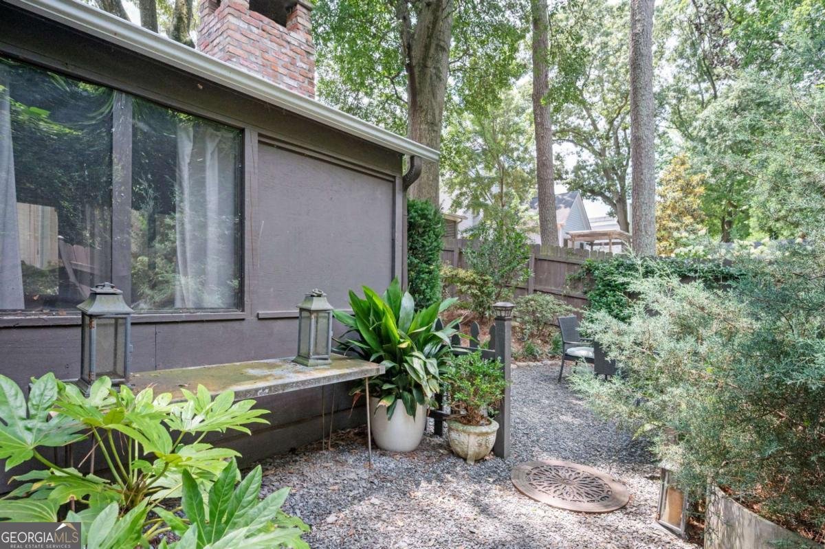 1657 Laurel Avenue Atlanta - Photo 39