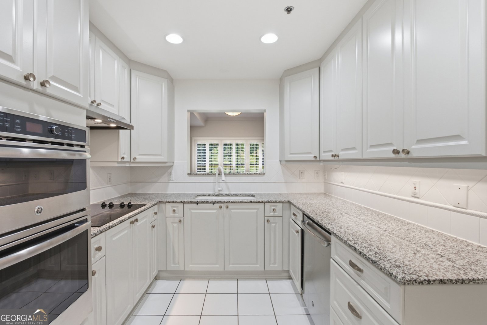 211 Colonial Homes Drive Atlanta - Photo 11