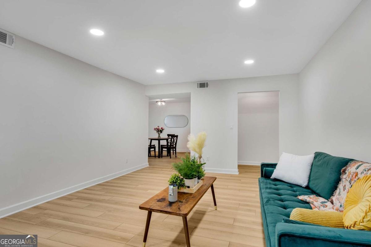 6851 Roswell Road Atlanta - Photo 7