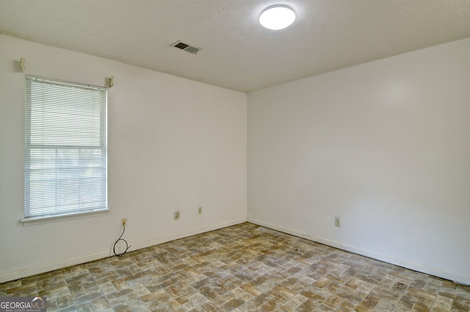 5653 Waterford Court Morrow - Photo 16