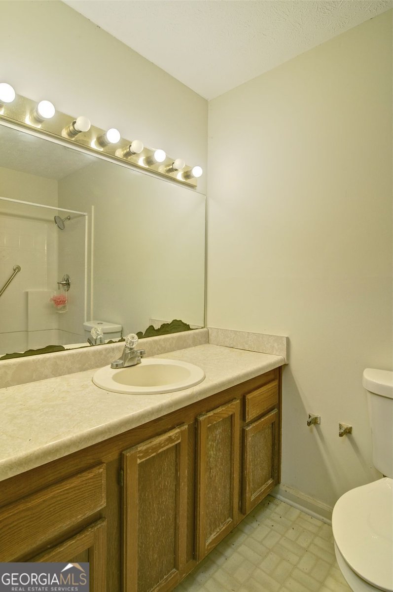 5653 Waterford Court Morrow - Photo 21