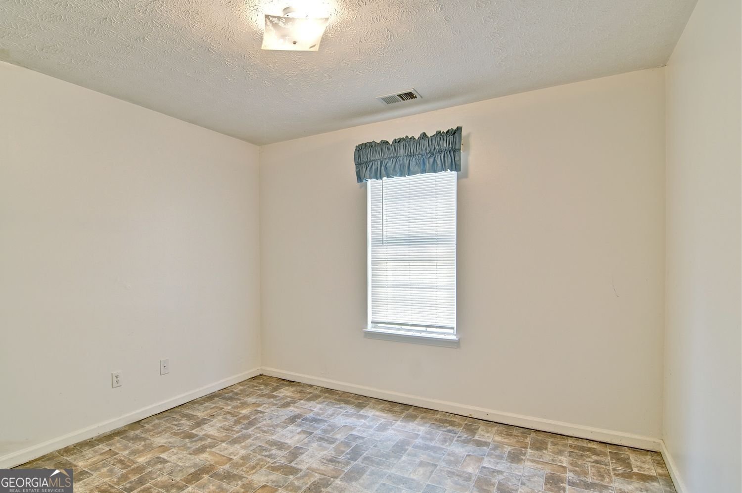 5653 Waterford Court Morrow - Photo 24