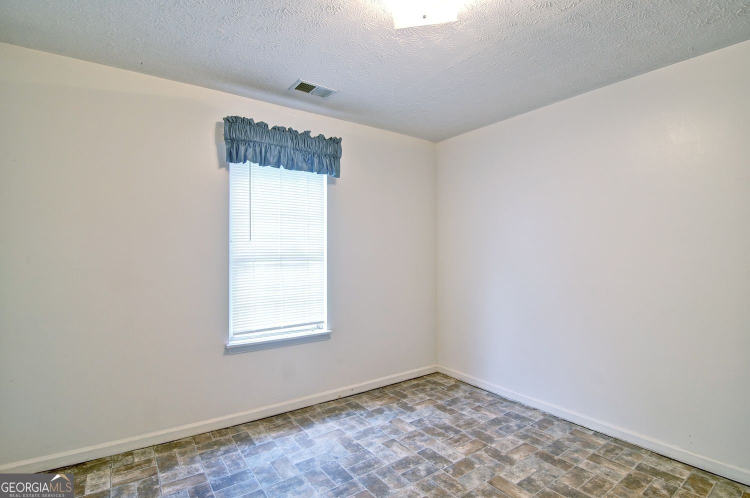 5653 Waterford Court Morrow - Photo 25