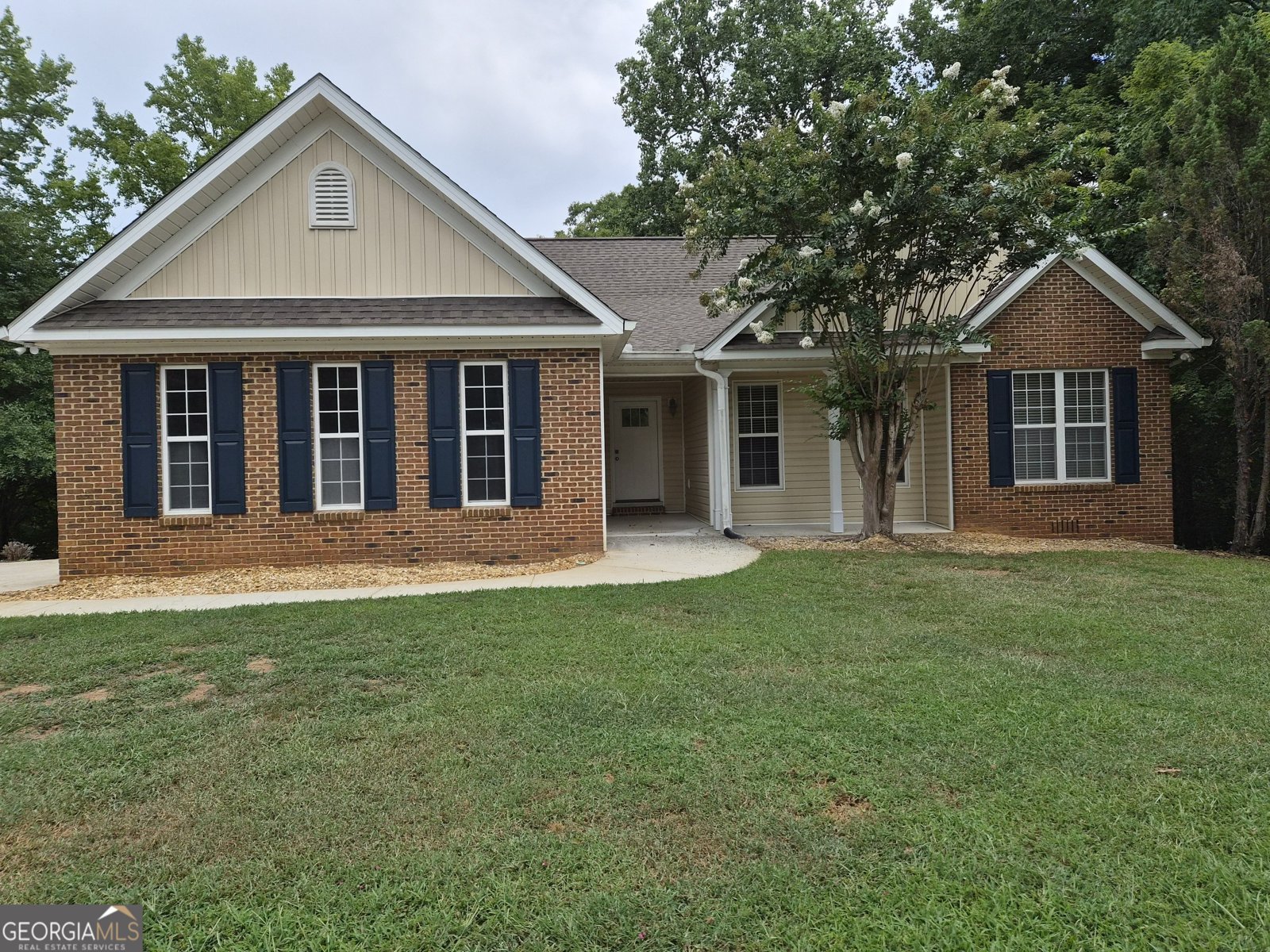 331 Wimbledon Court Macon - main photo