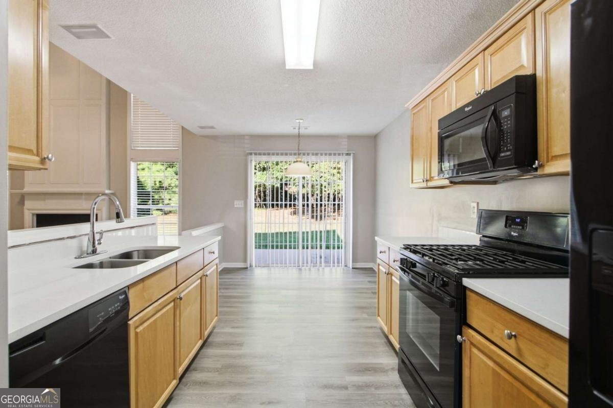 570 Ashland Parkway Woodstock - Photo 11