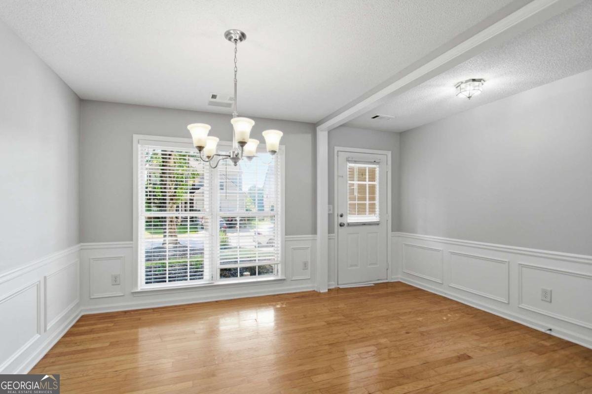 570 Ashland Parkway Woodstock - Photo 9