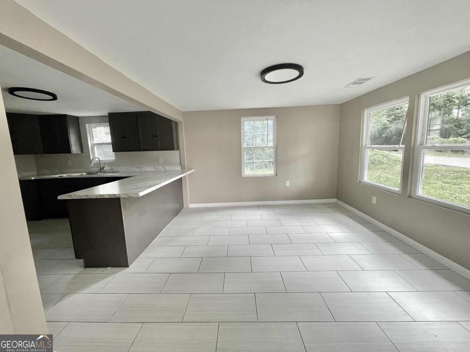 212 Franklin Street Manchester - Photo 12