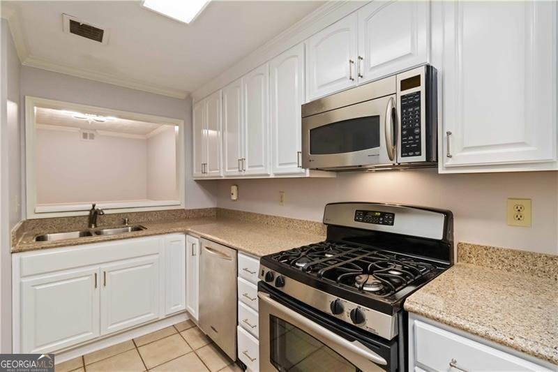 103 Riverview Drive Marietta - Photo 8