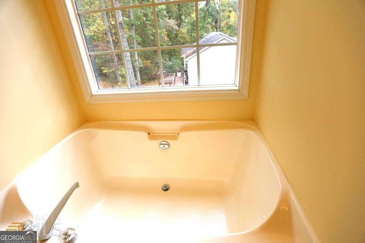 354 Kathy Court Douglasville - Photo 11
