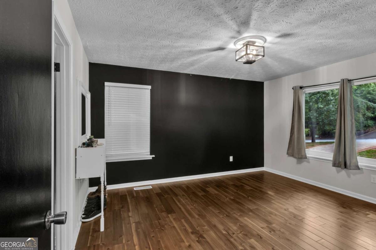 8804 willow creek Court Douglasville - Photo 12