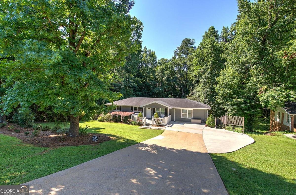 311 Wildwood Drive Dallas - main photo