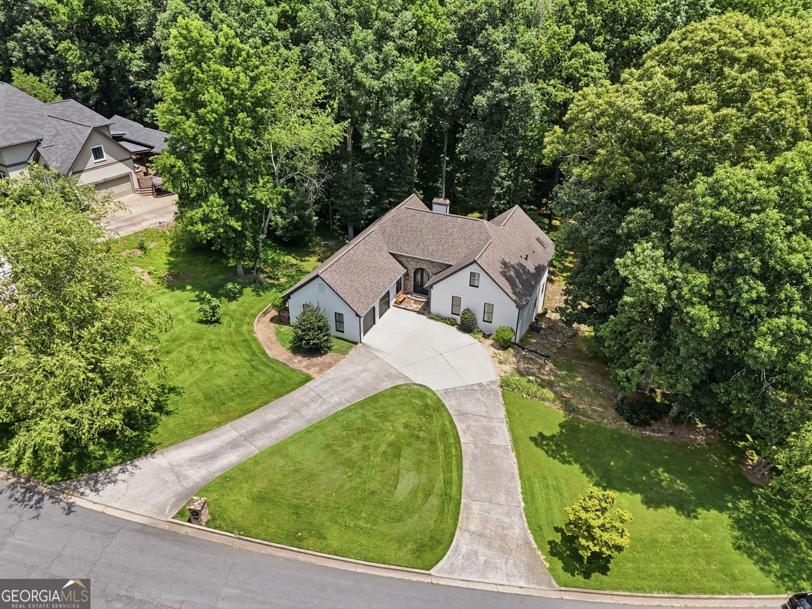 3325 Sweetwater Drive Cumming - main photo