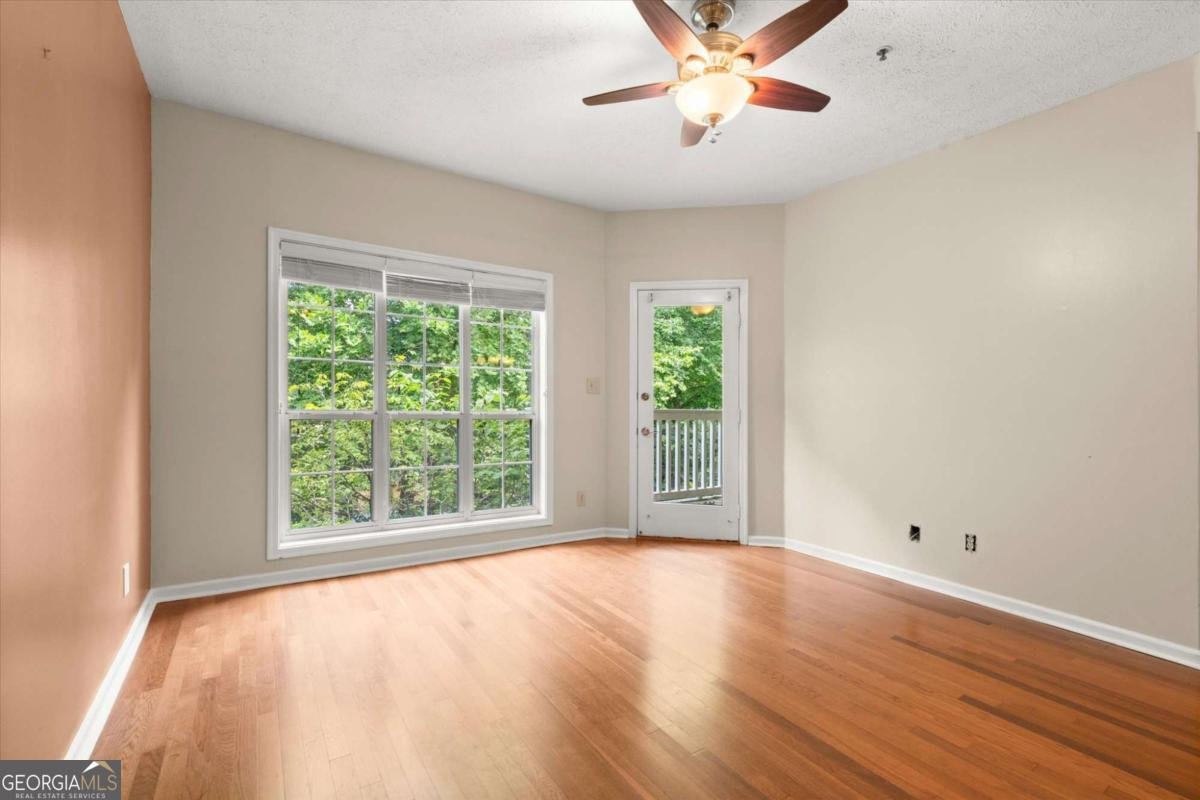 1250 Parkwood Circle Atlanta - Photo 11