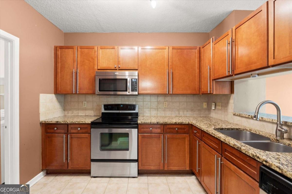 1250 Parkwood Circle Atlanta - Photo 14