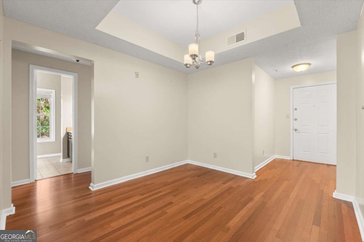 1250 Parkwood Circle Atlanta - Photo 6