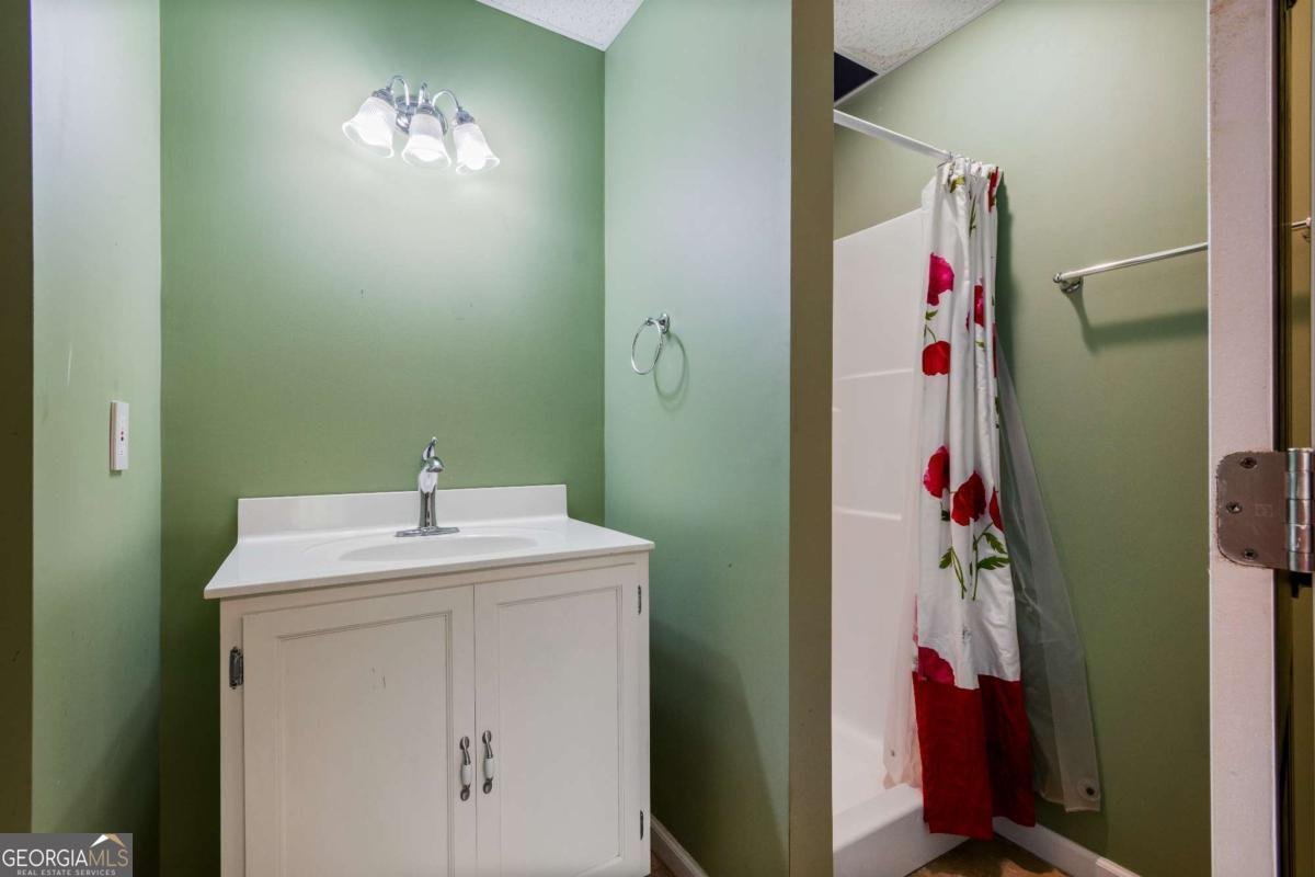 129 Holiday Road Buford - Photo 30
