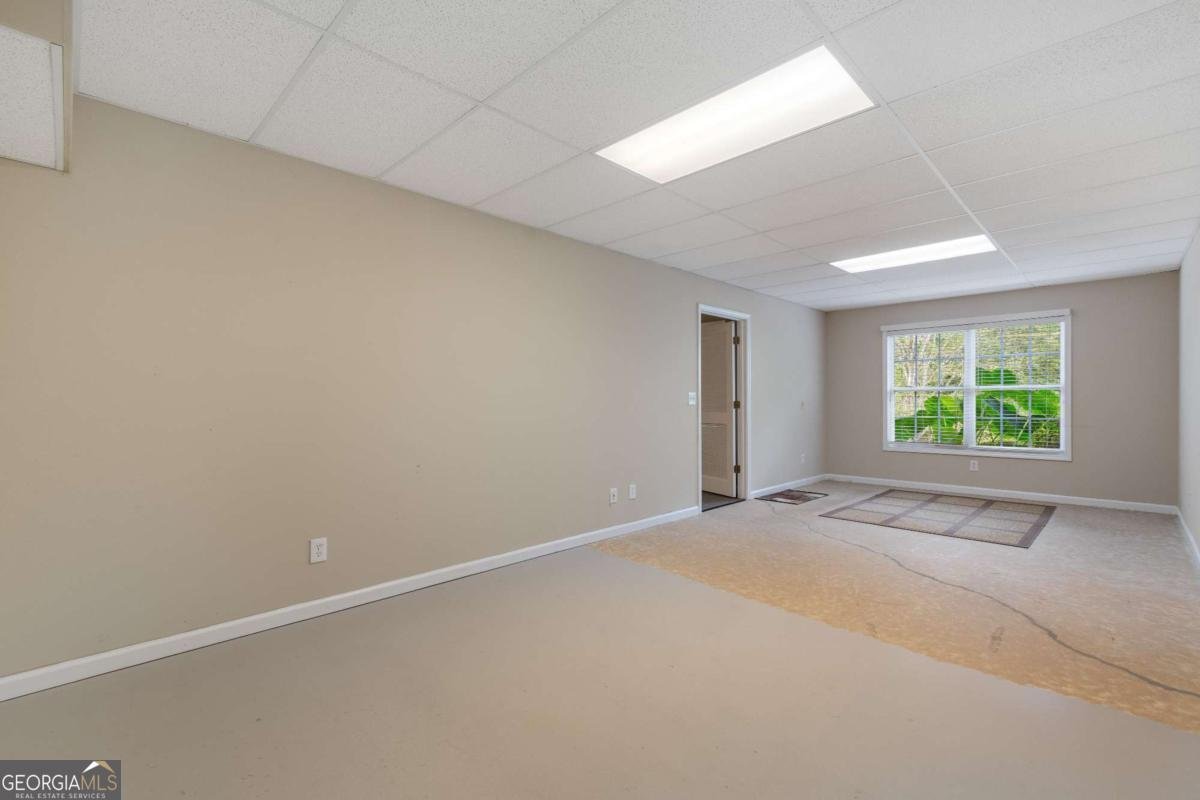 129 Holiday Road Buford - Photo 35