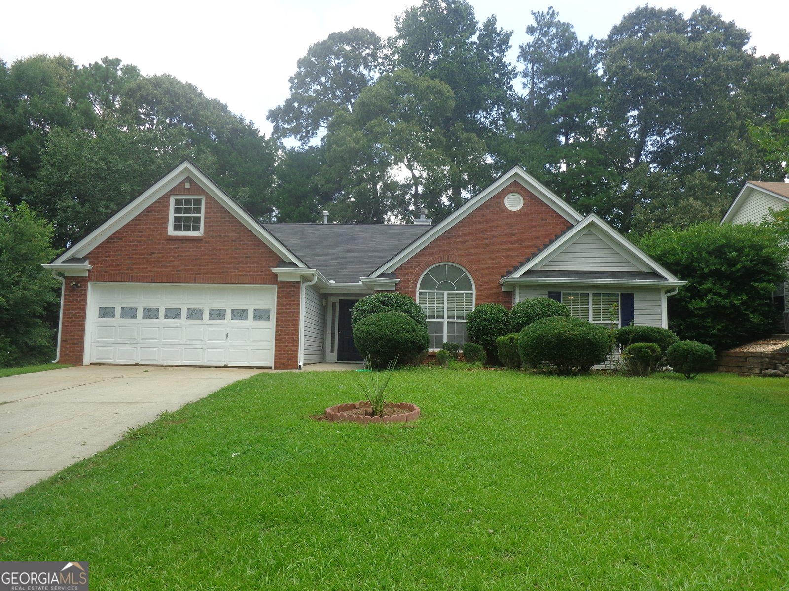 357 Kingsberry Lane Lawrenceville - main photo