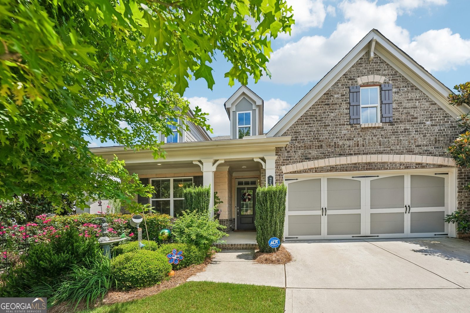 2545 Chalgrove Court Cumming - main photo