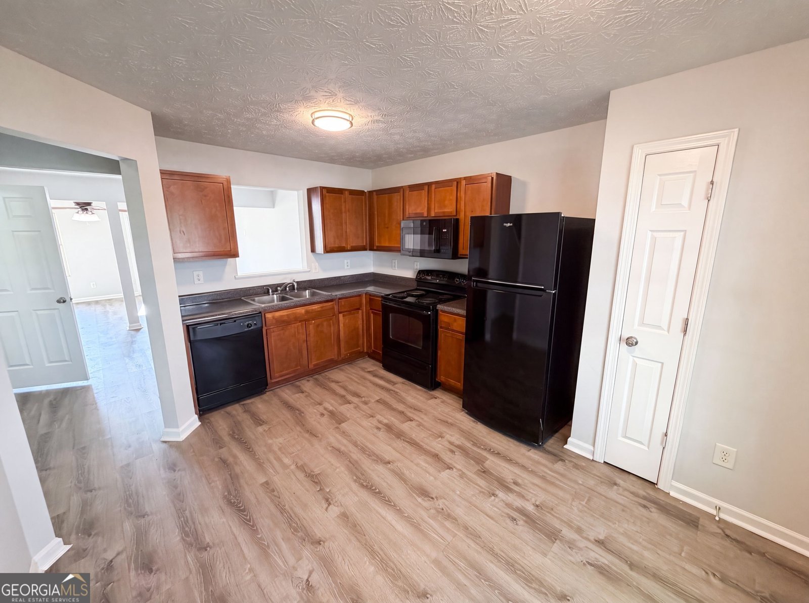 7202 Gotland Street Union City - Photo 6