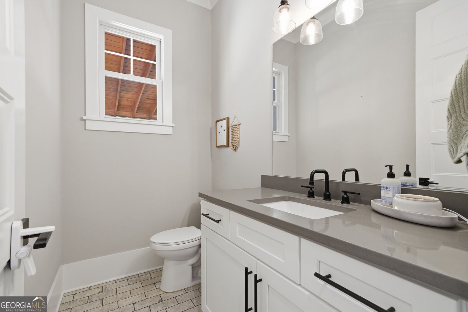 190 Chestnut Street Street Ball Ground - Photo 35