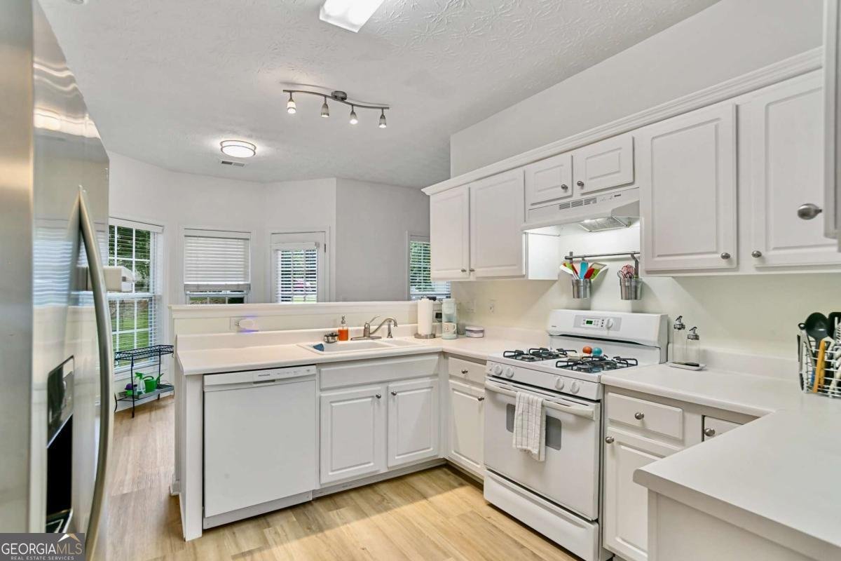 4026 Mcdowell Drive Acworth - Photo 10