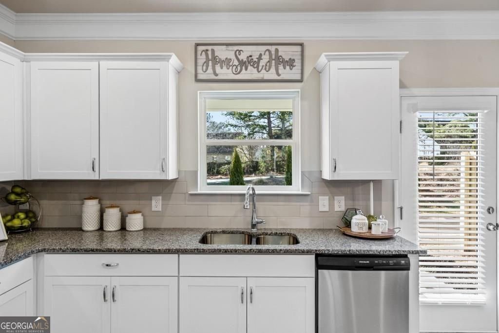 204 Everton Drive Woodstock - Photo 9