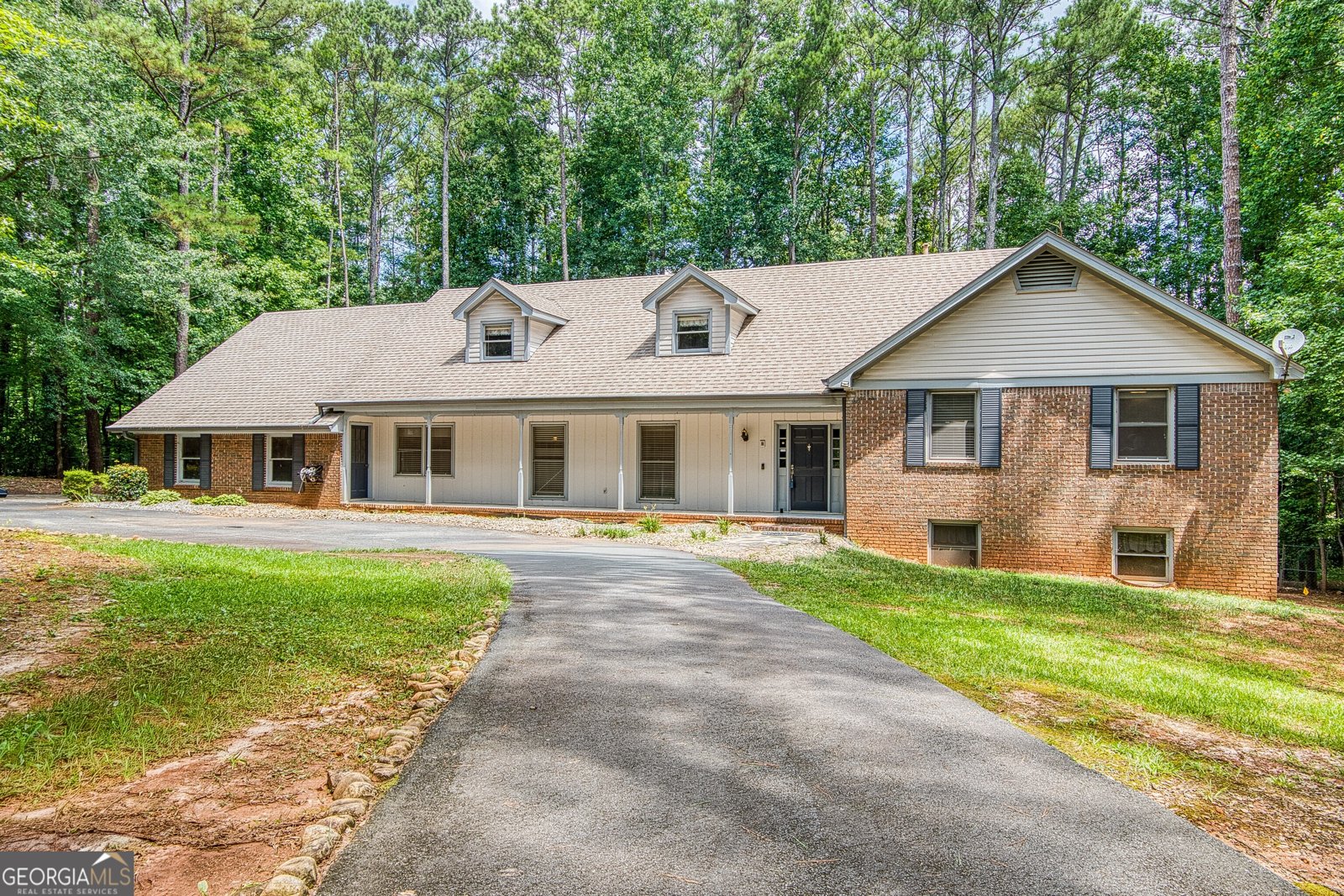 121 Stearman Road Fayetteville - main photo