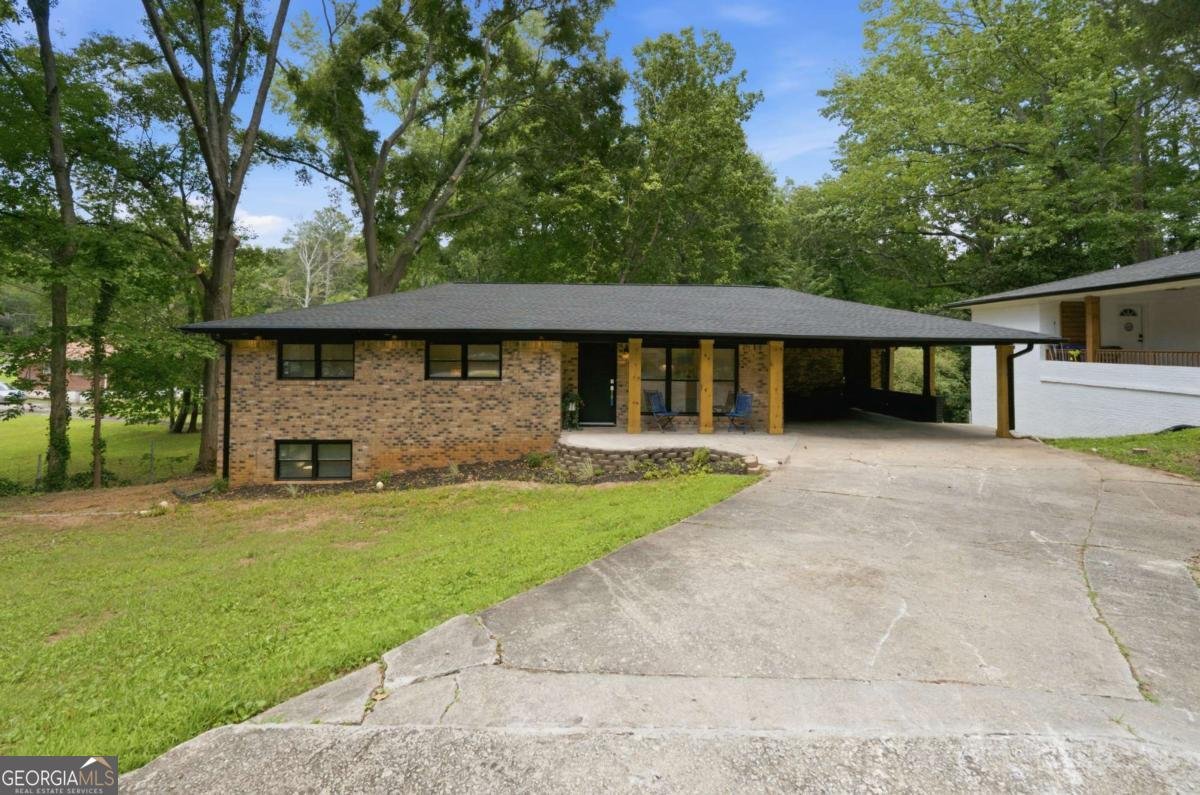 2424 Hanford Drive Atlanta - main photo