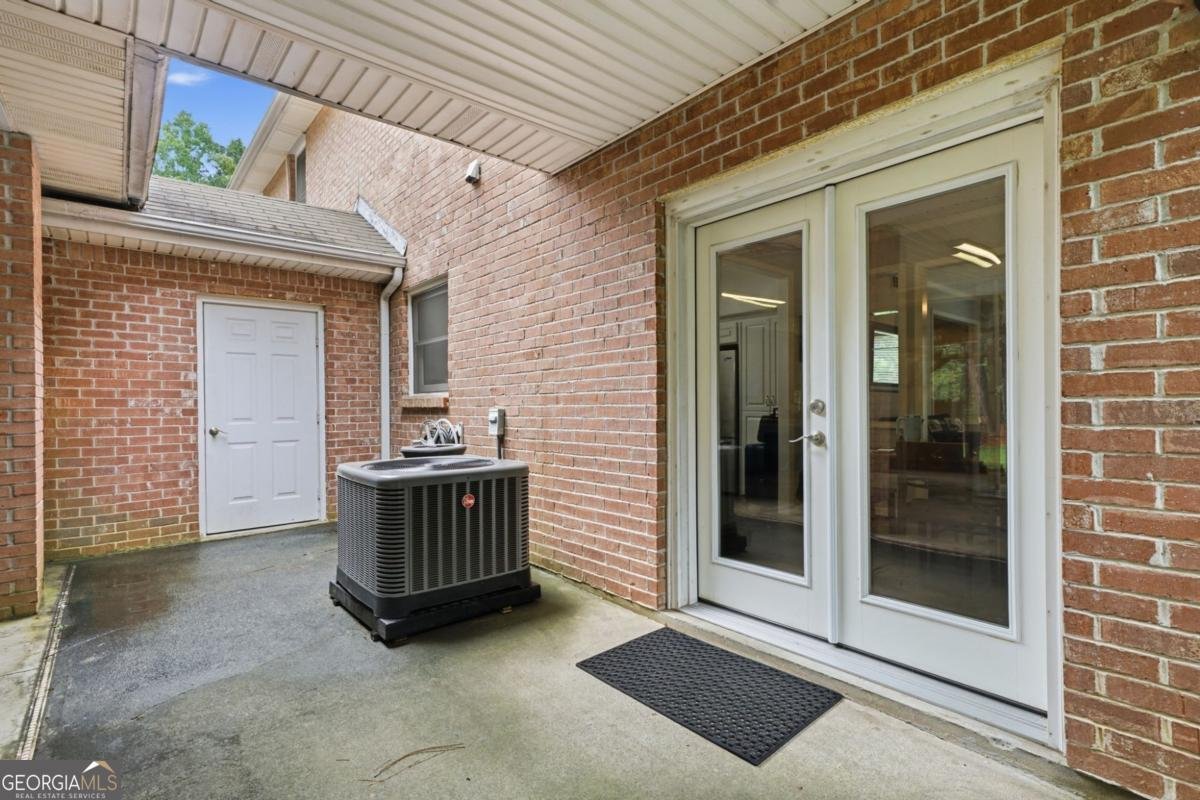 8865 Carroll Manor Drive Sandy Springs - Photo 17