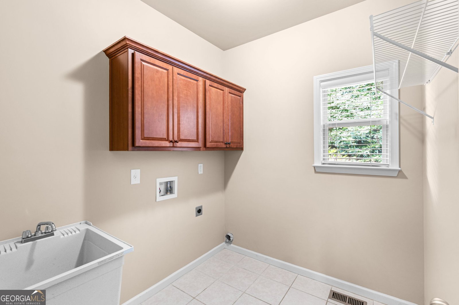 4615 Hereford Court Cumming - Photo 19