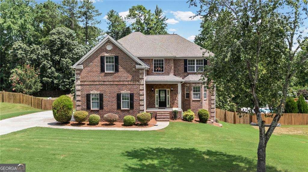 105 Shaw Lane Stockbridge - main photo
