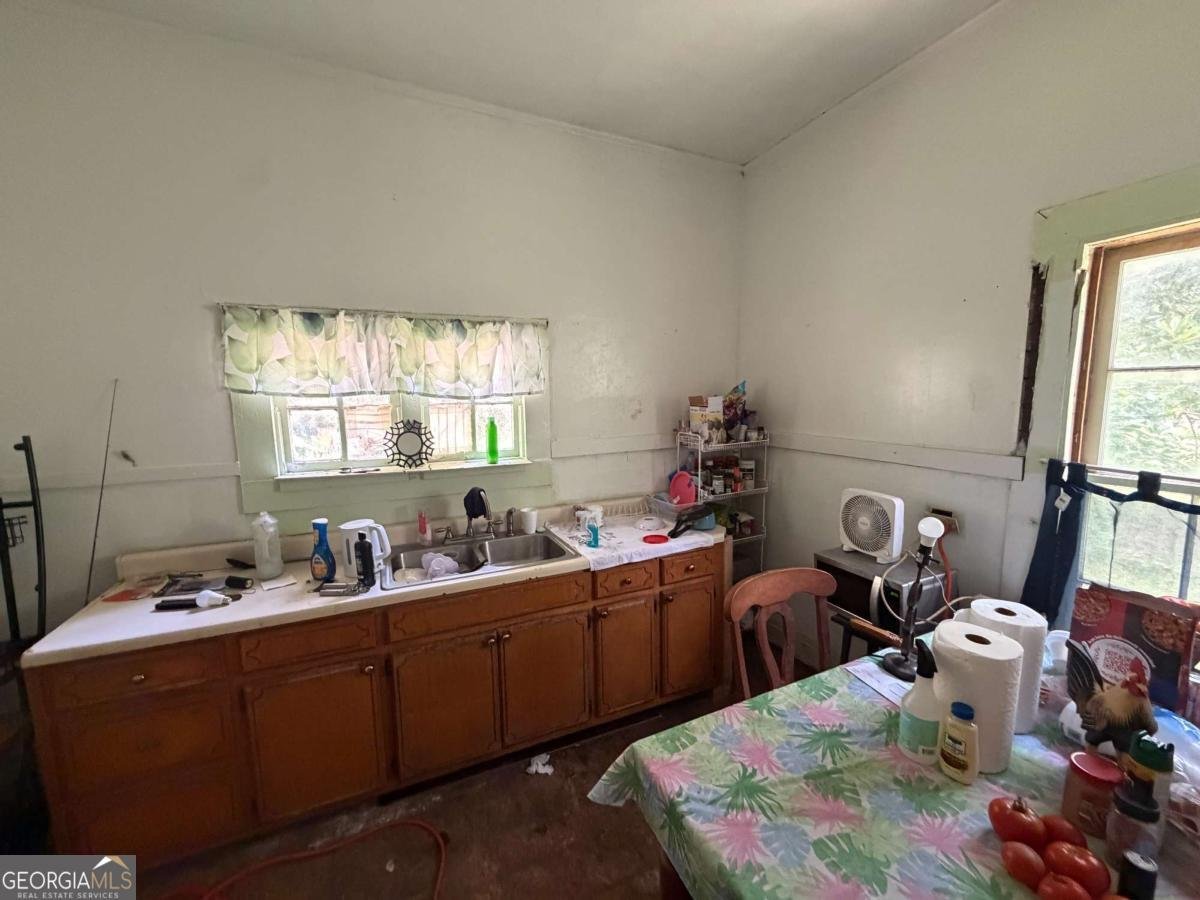 784 Tri County Road Brooks - Photo 11