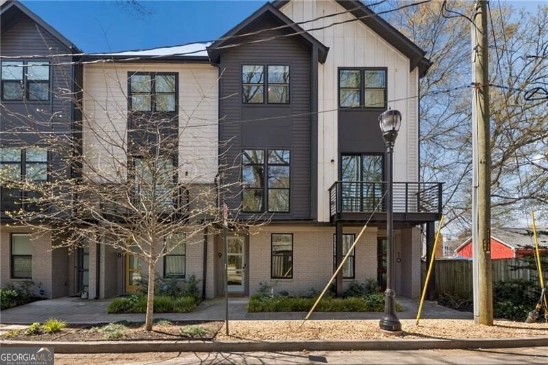 1350 May Avenue Atlanta - main photo