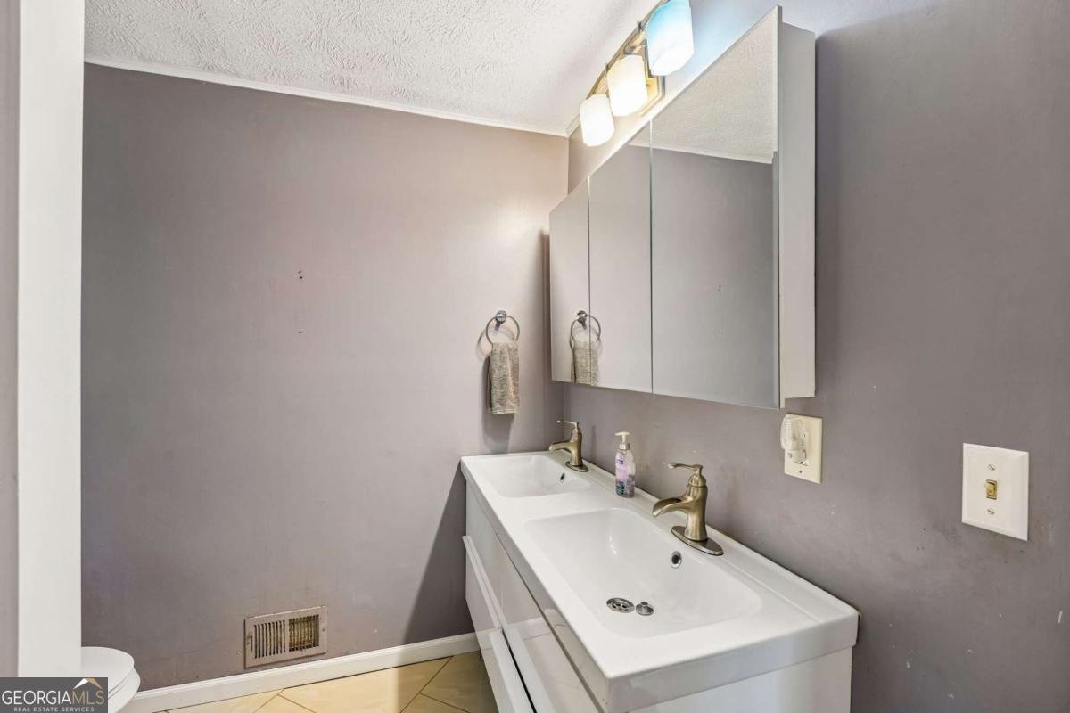 903 Laurel Court Woodstock - Photo 12
