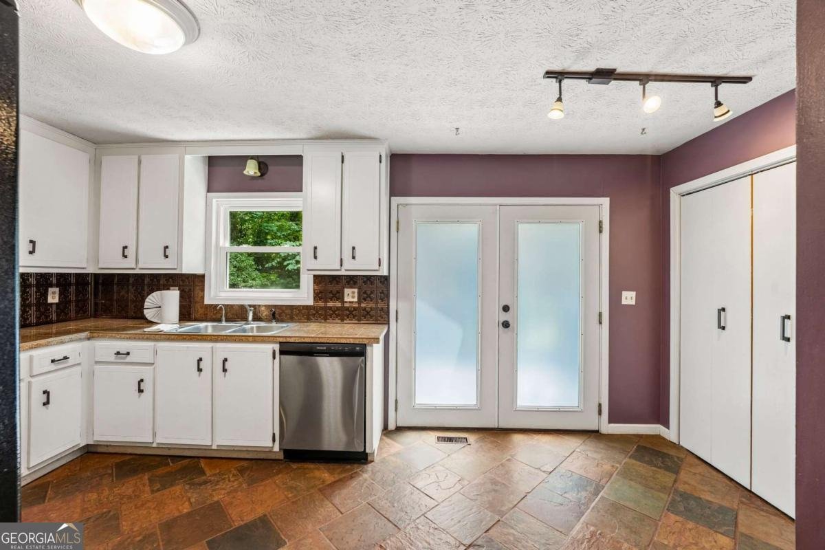903 Laurel Court Woodstock - Photo 9