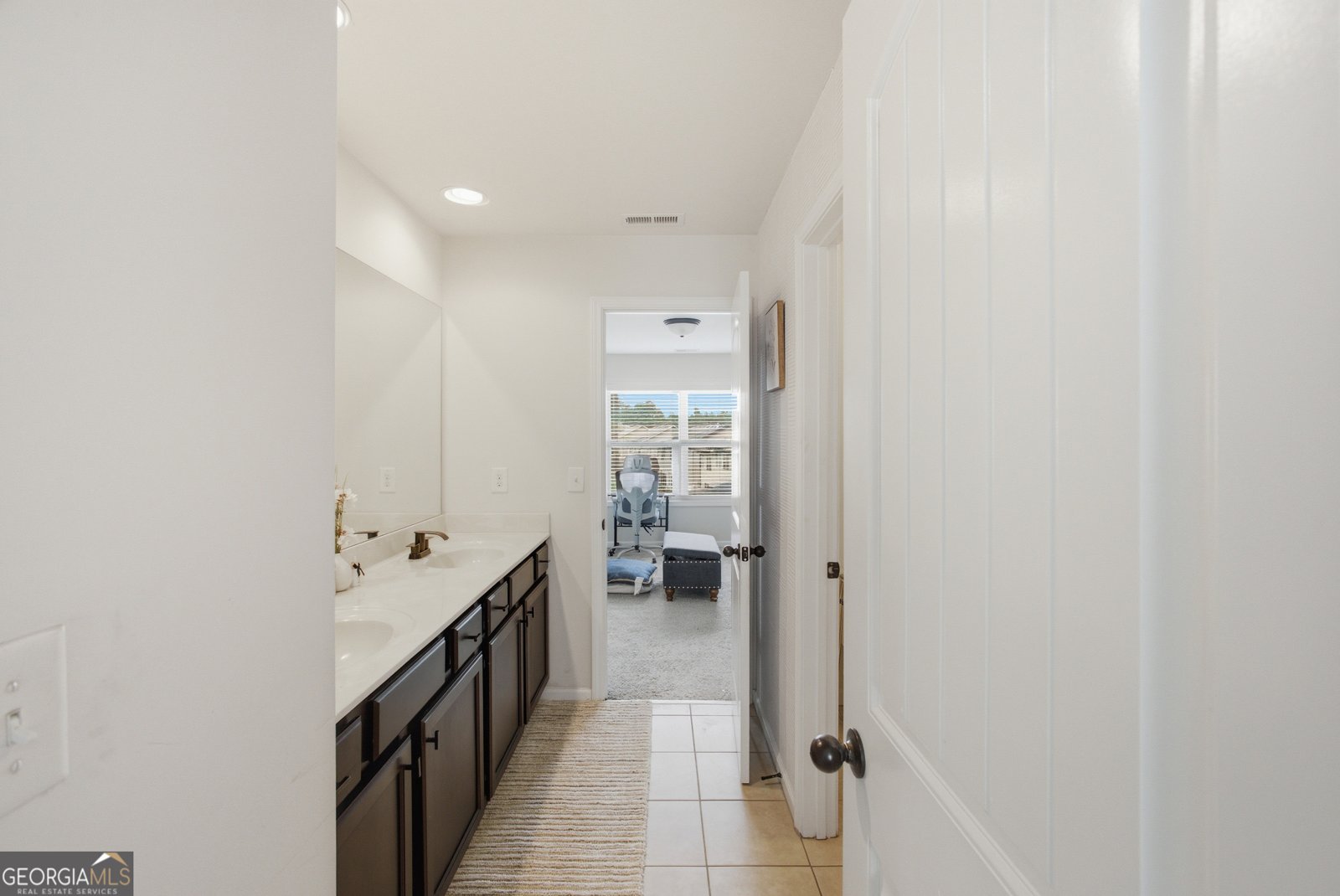 1382 Skipping Stone Court Dacula - Photo 38