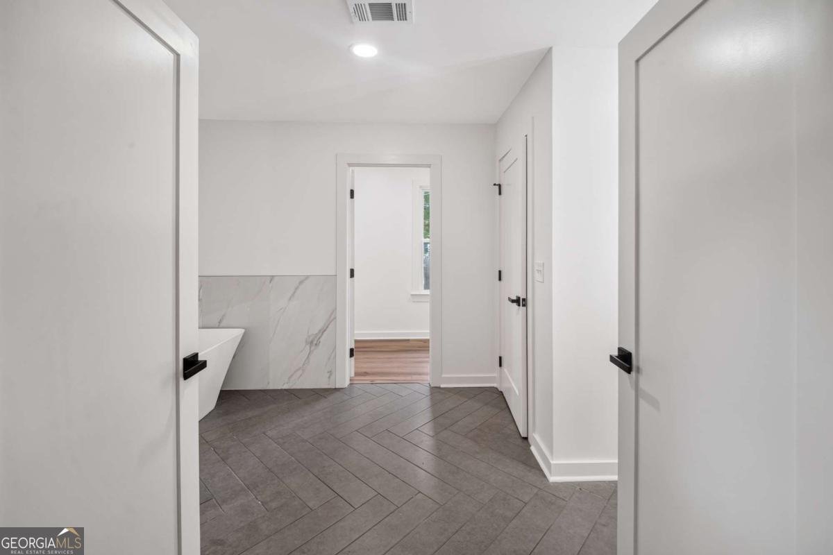 708 Rochelle Drive Atlanta - Photo 19