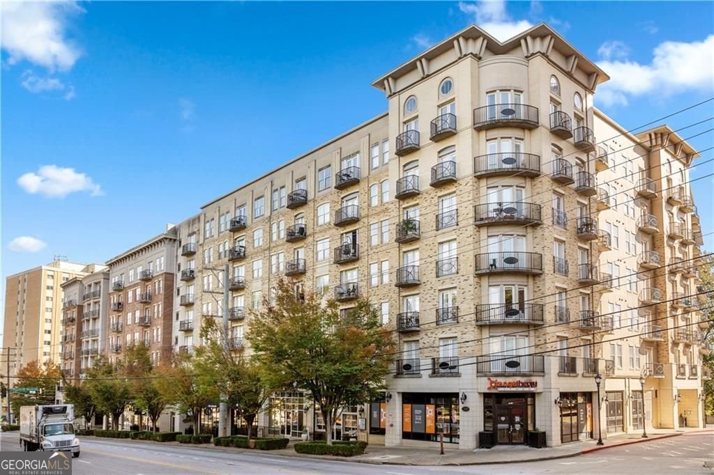 2277 Peachtree Road Atlanta - main photo