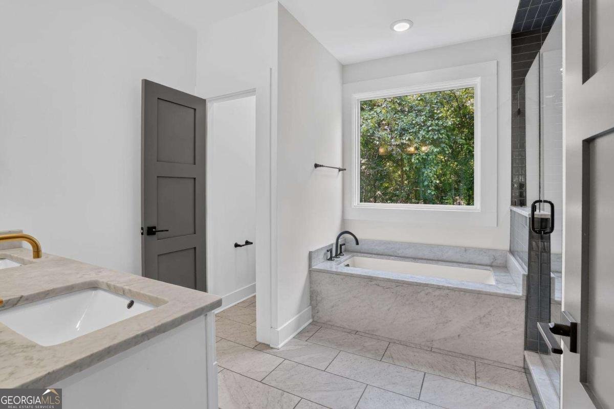 244 Locust Street Atlanta - Photo 13